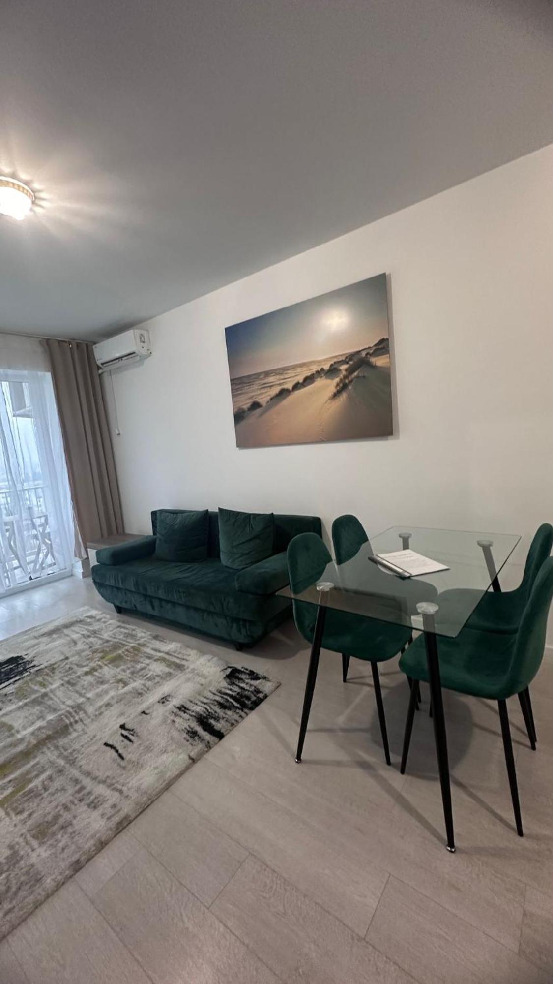 Chris Holiday Oradea Exterior foto